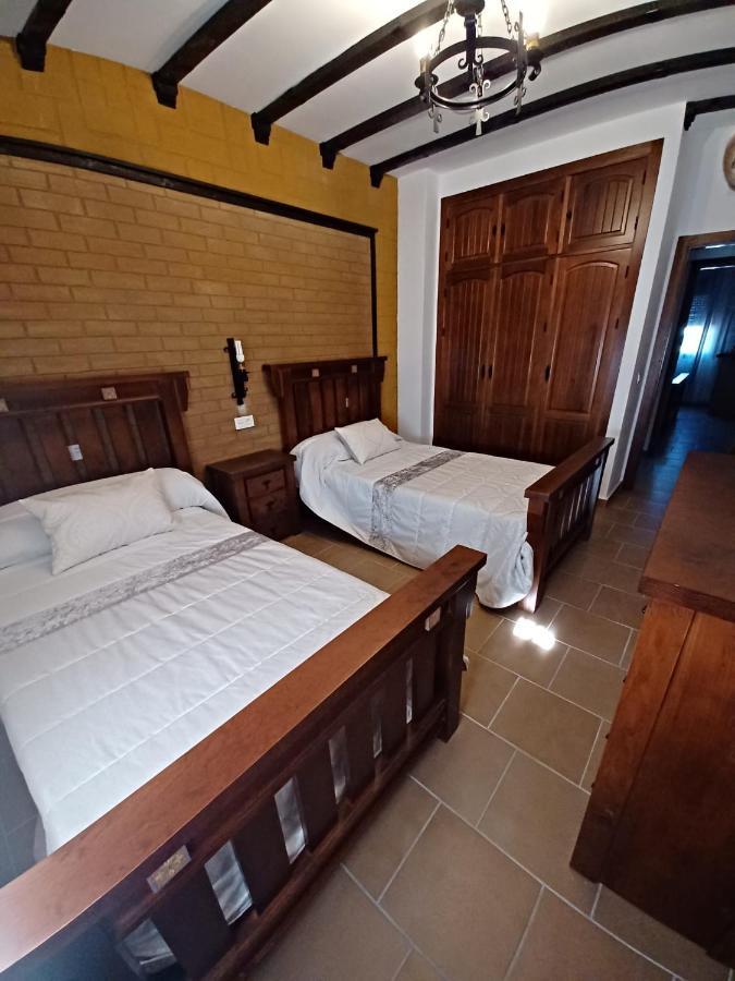 Villa Martinez Alquiler Rural Isabel Alcalá del Valle Exteriér fotografie