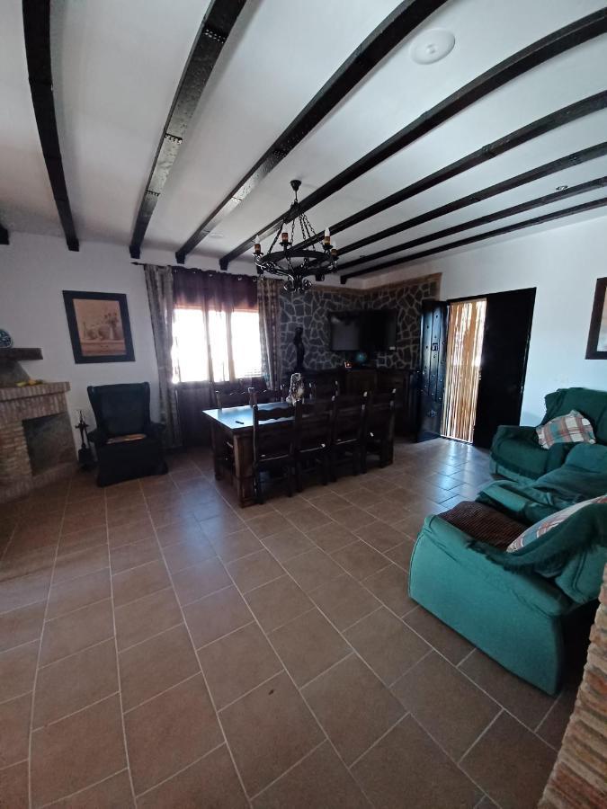 Villa Martinez Alquiler Rural Isabel Alcalá del Valle Exteriér fotografie
